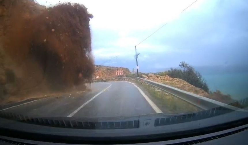 Ölümle Burun Buruna! Araç Kamerası Saniye Saniye Kaydetti