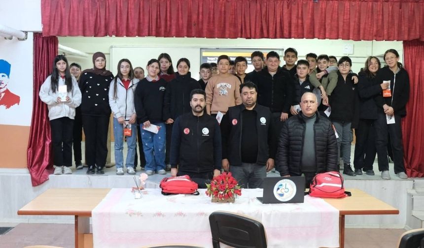 Çök-Kapan-Tutun Öğretildi: Yozgat’ta Deprem Haftası Etkinlikleri Yoğun İlgi Gördü