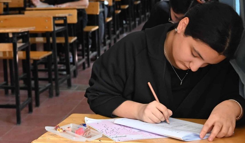 Fırsat Eşitliğine Güçlü Bir Adım: Yozgat’taki Öğrencilerin Sınav Hazırlığı Konuşuluyor