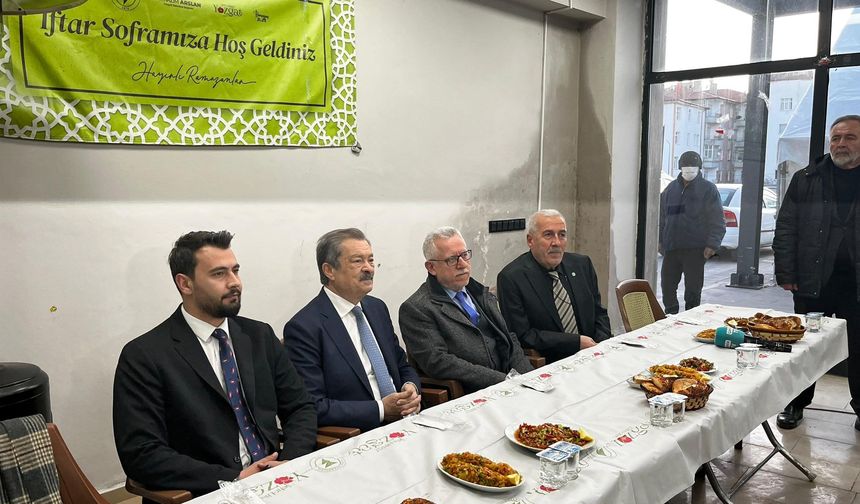 Lütfullah Kayalar Yozgatlılarla İftarda Buluştu