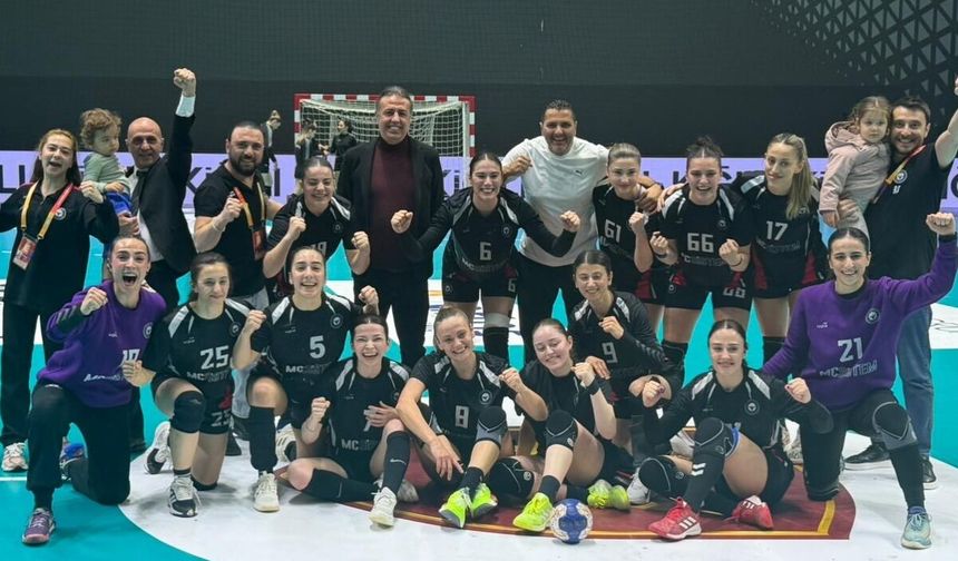 MC Sistem Yozgat GSK Kadın Hentbol Takımı Süper Lig'e Yükseldi