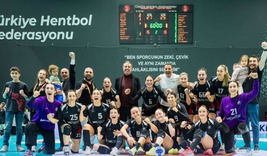 Süper Lig Müjdesi Yozgat’a Geldi: Milletvekili Şahan Kadın Hentbol Takımını Kutladı