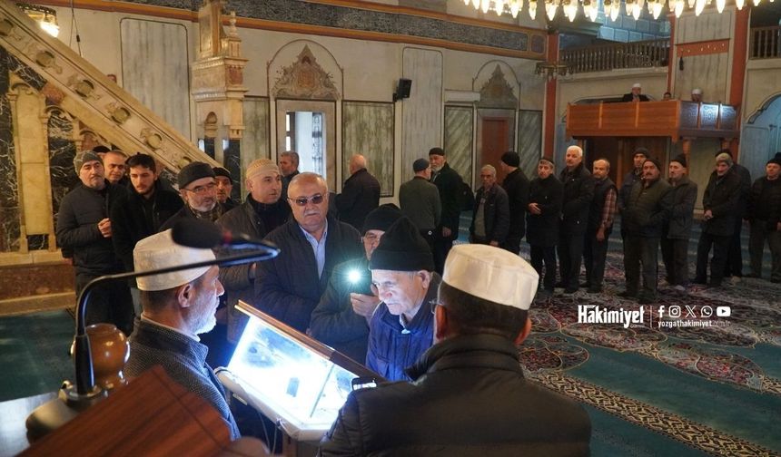 Yozgat Çapanoğlu Camii'nde Sakal-ı Şerif Ziyarete Açıldı
