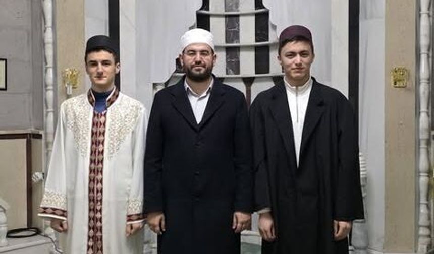 Yozgat'a Gelen Tacikistanlı Hafızlar Dualarla Uğurlandı