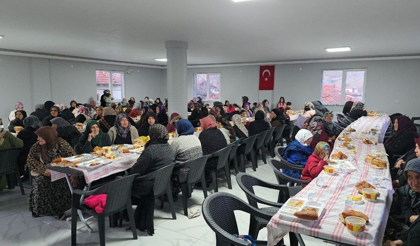 Yozgat’ın Bu Mahallesinde Ramazan Farklı Yaşanıyor: 1 Ay Boyunca Hiçbir Evde Yemek Pişmiyor