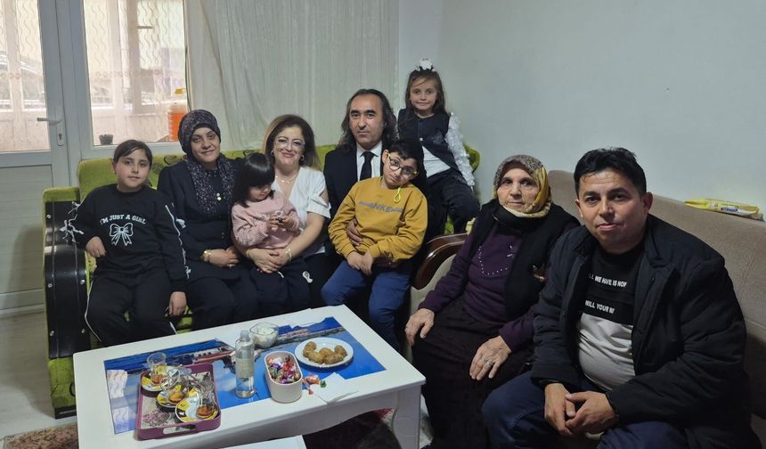 Yozgat'ta Başkandan Minik Savaşçı Mevlüt'e Bayram Ziyareti