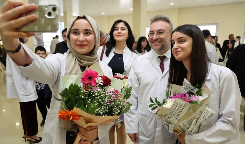 Yozgat'ta Heyecan Dolu An: 136 Genç Hekim Yola Çıktı