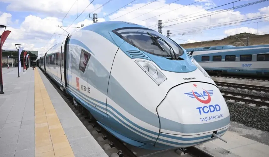 Yozgat’ta YHT Krizi! “Yer Yok” Deniyor, Aynı Trende Koltuk Boş