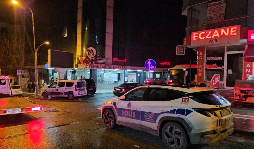 Doğum Sırasında Hayatını Kaybetti, Yakınları Hastaneyi Bastı