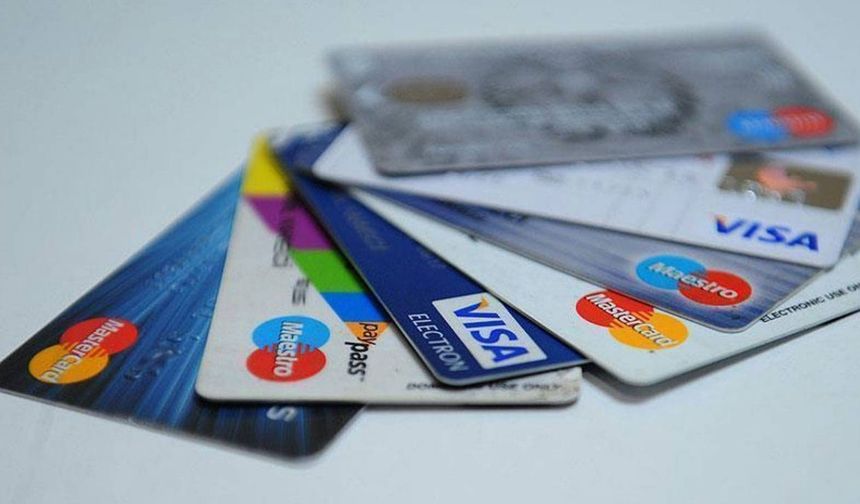 Kredi ve kredi kartı borçları artıyor! İcra daireleri dosyalarla doldu taştı