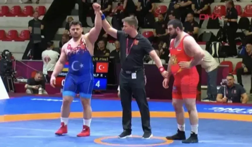 Rıza Kayaalp, Ermeni Rakibini 78’inci Saniyede Tuş Etti