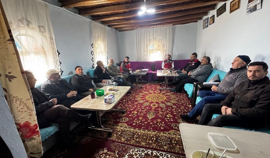 Sarıkaya’da Tarım Ekipleri Sahada: Köy Köy Gezerek Üreticiye Destek