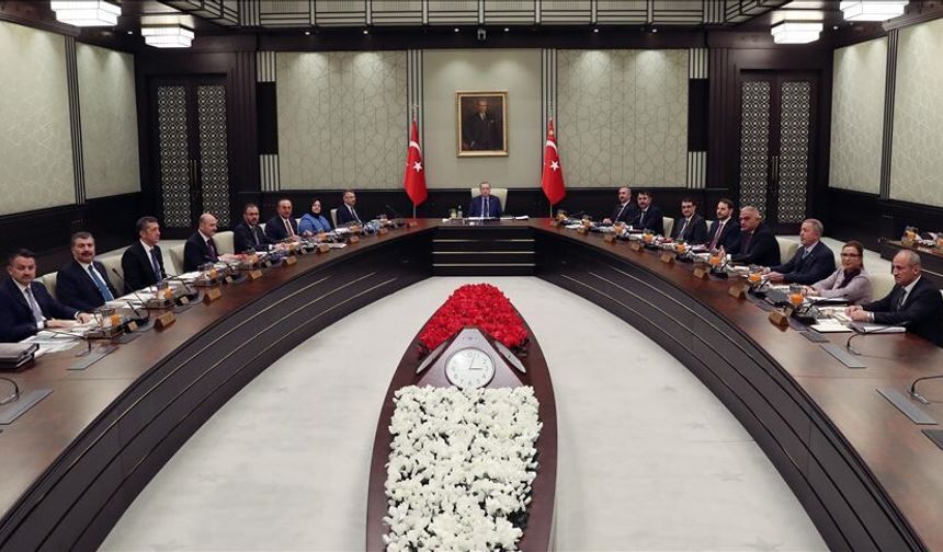 Kabine Beştepe’de Toplanıyor: Okul Saldırıları ve Bölgesel Krizler Gündemde