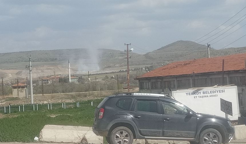 Yerköy'de Zehir Bulutu Vatandaşları İsyan Ettirdi!
