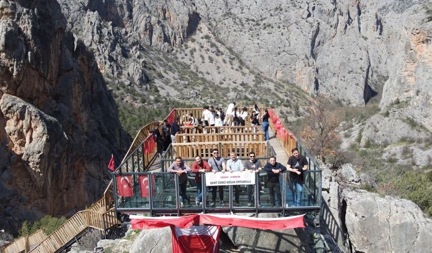 Yozgat’ta Dikkat Çeken Etkinlik: Strese Karşı Doğaya Kaçtılar