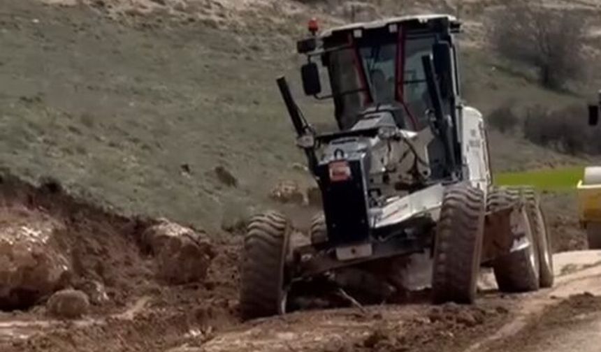 Yozgat'ta Köy Yollarında Düzenleme Devam Ediyor
