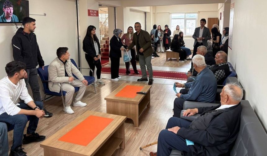 Yozgat’ta Yürekleri Isıtan Kareler: Gençlerin Enerjisi Tecrübeyle Buluştu