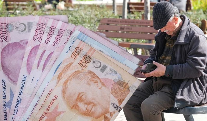 En düşük emekli maaşı ne kadar olacak? Uzman isim olası senaryoları açıkladı