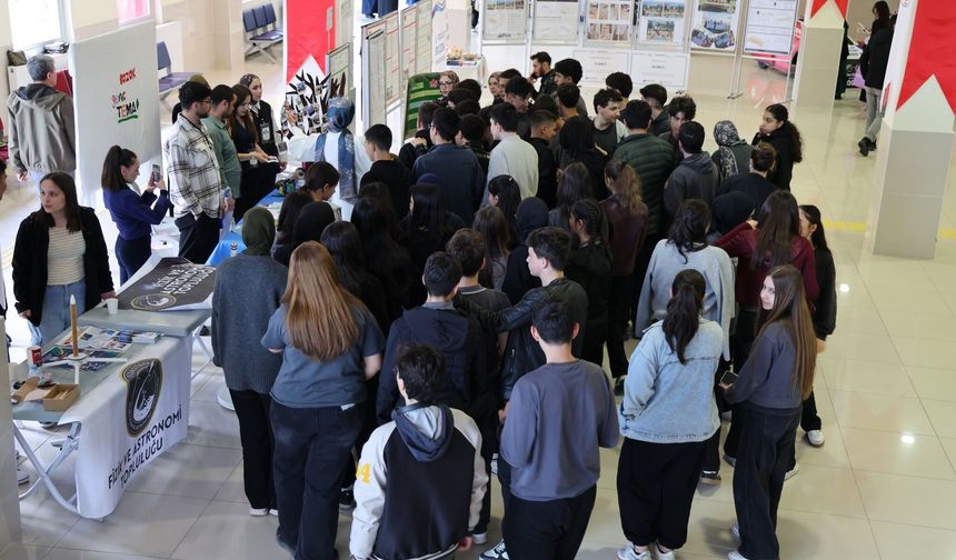 Bozok Üniversitesi’nde Gençler Bilimle Buluştu