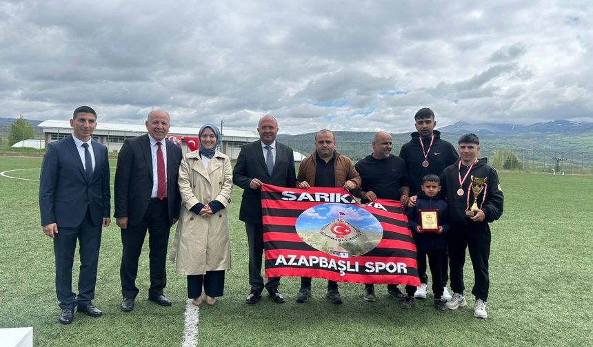 Çayıralanlı Gençlerden Davul Zurna Eşliğinde Bayram Kutlaması
