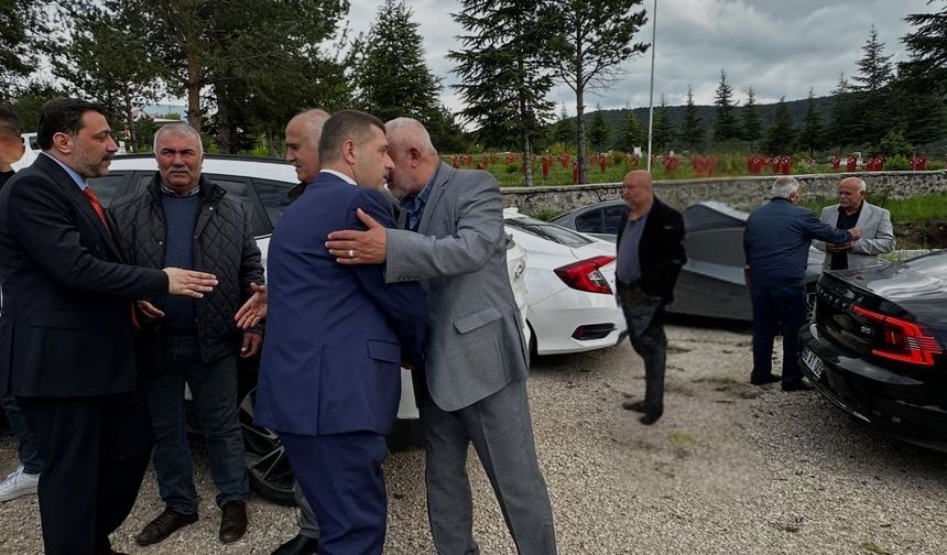 MHP Yozgat Teşkilatından Acı Günde Vefa! Cenaze Töreninde Dikkat Çeken Katılım