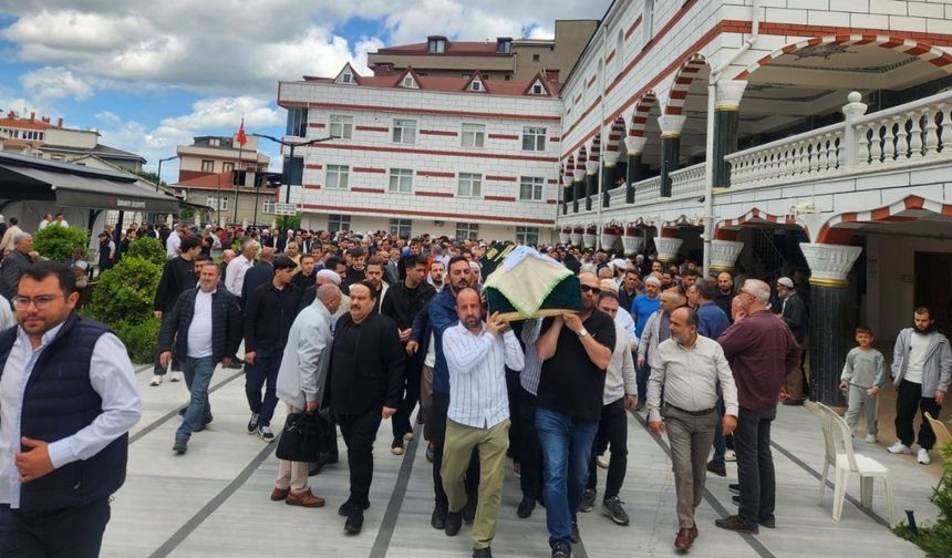 Yozgatlı İş İnsanın Eşi Dualarla Son Yolculuğuna Uğurlandı