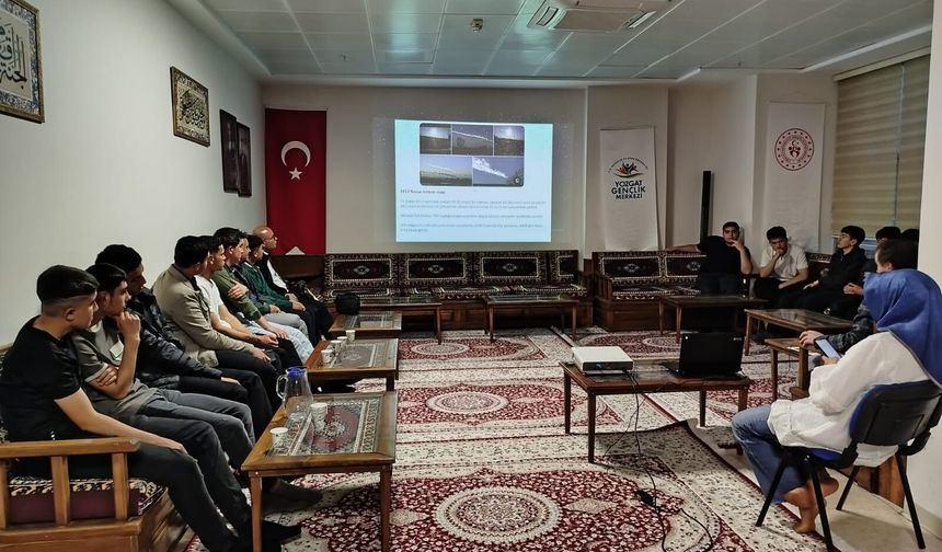 Yozgat’ta Düzenlenen Söyleşide Meteor Takip Sistemi Tanıtıldı