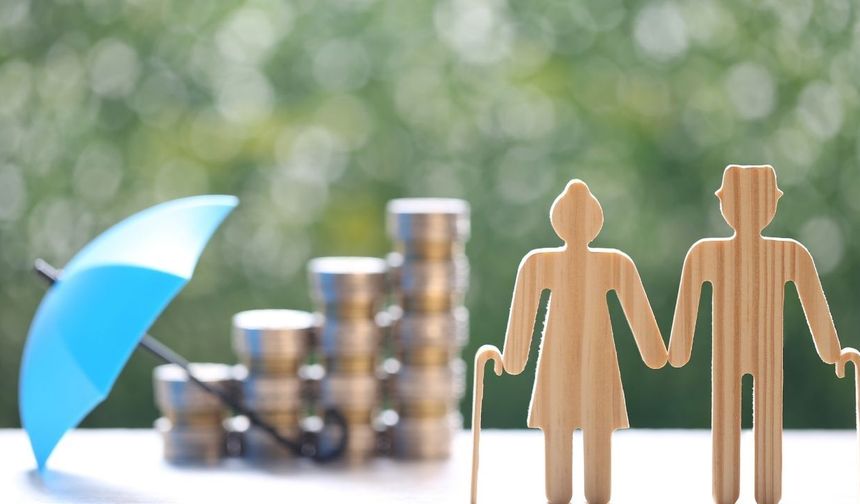 Aynı Emekli Maaşı İçin 800 Bin TL Fazla Ödemeyin! Uzman İsim Yüksek Maaş Fomülünü Anlattı