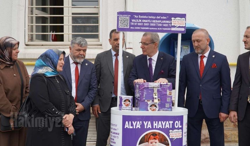 Genel Başkan Yardımcısı Osmanağaoğlu'ndan Alya Bebek Standına Ziyaret