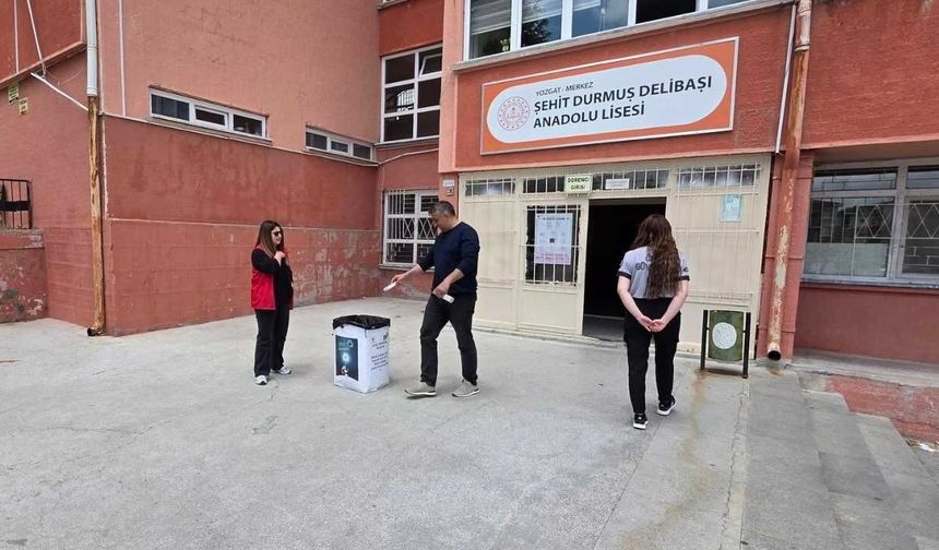 Köy Okullarındaki Öğrenciler İçin Seferber Oldular: Yozgat'ta Sınav Çıkışı Dikkat Çeken Detay!