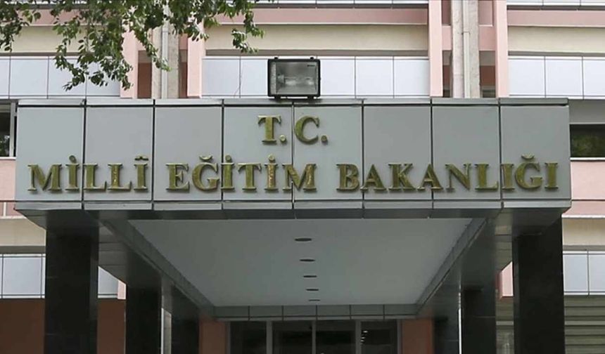 MEB Açıkladı: Artık Okullarda Bunlar Olmayacak!