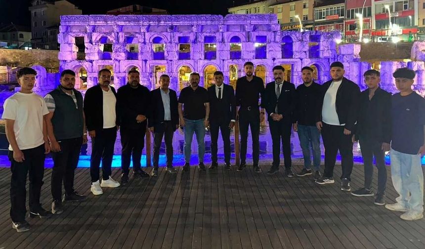 Ülkü Ocakları Yozgat İl Başkanı Fatih Akgül’den Sarıkaya’da Dikkat Çeken Ziyaret!