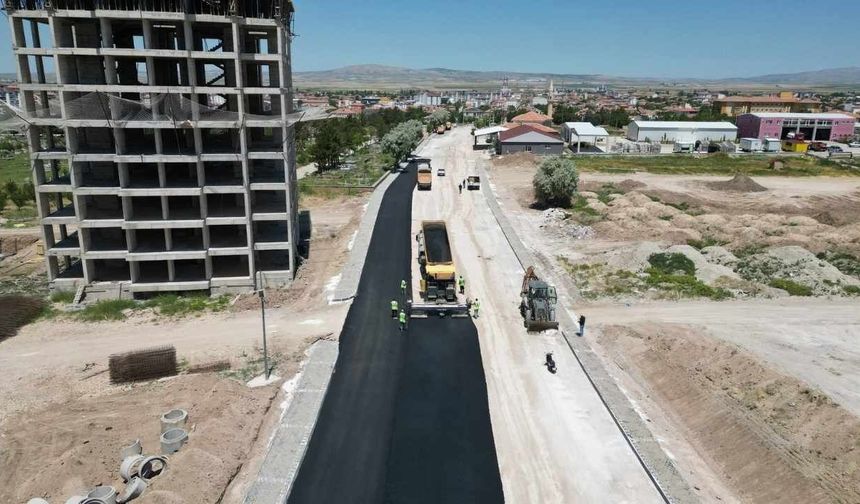Yozgat'ta Başkan İsyan Etti: Dubaları Aşıp Yeni Asfalta Girdiler