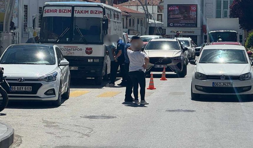 Yozgat'ta Lise Caddesi Karıştı! Tartışma Büyüyünce Polis Müdahale Etti