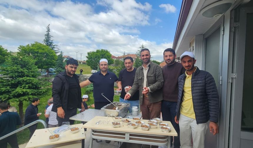 Yozgat’ta Muharrem Bereketi! Aşure Programına Yoğun Katılım