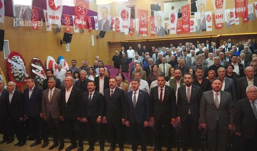MHP Yozgat Merkez İlçe Kongresi'nde Adem Kızılay Güven Tazeledi