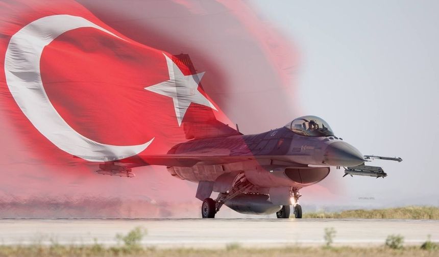 NATO Görevi Türkiye'ye Emanet! Türk F-16'lar Baltık Semalarında Alarmda