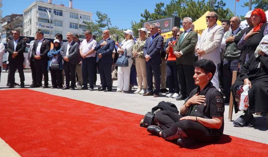 Yozgat Aşure Lokması Cumhuriyet Meydanı’nda Yoğun İlgi Gördü