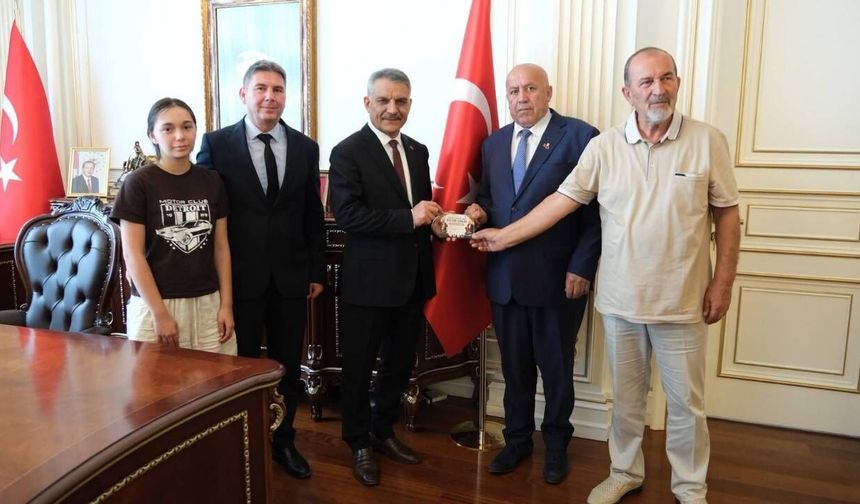 Yozgat’ta Aşure Günü Etkinliği Sonrası Vali Özkan’a Teşekkür ve Şenlik Daveti