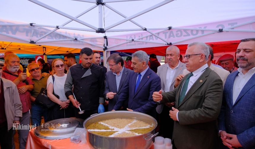 Yozgat'ta Aşure Lokması Dağıtım Programı Düzenlendi