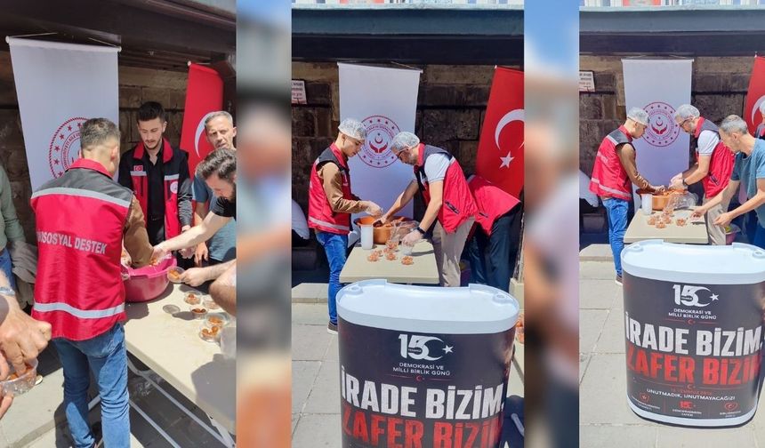 Yozgat'ta Çapanoğlu Camii'nde Şehitler İçin Lokma İkramı
