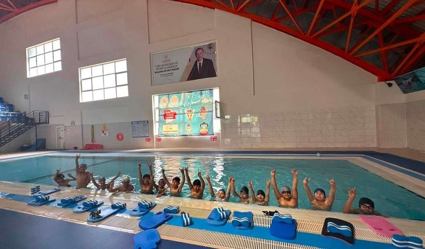Yozgat'ta Minik Kulaçlar, Büyük Hayallere Hazırlanıyor