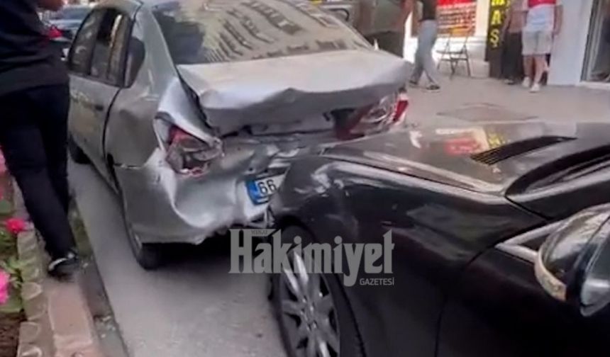 Yozgat'ta Saniyeler İçinde Felaket! Fren Yerine Gaza Basan Sürücü Kaza Yaptı