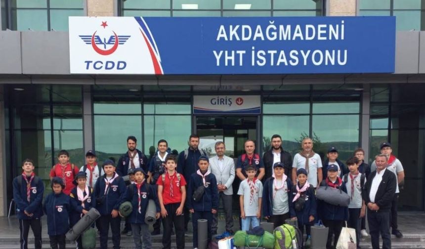 Akdağmadeni’nde Gençliğe Değer İzcilik Kampı Başladı