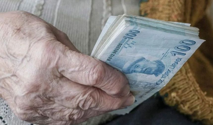 Emekli Olacaklar Dikkat! 2026 mı 2027 mi Daha Avantajlı? Yeni Hesap Ortaya Çıktı
