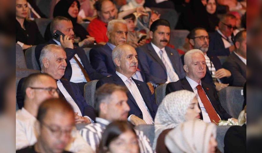 TBMM Başkanı Kurtulmuş: "Terör örgütünün kendini feshetmesiyle yeni bir dönemin kapılarını sonuna kadar açıyoruz"