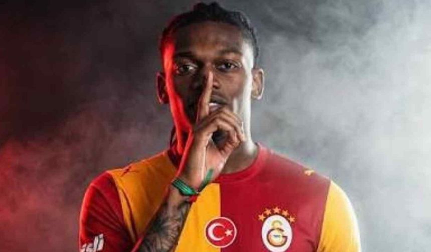 Sinan Engin Duyurdu: Rafael Leao Galatasaray’a mı Geliyor?