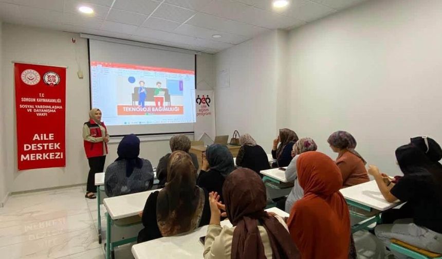 Yozgat'ta ADEM Kursiyerlerine "Teknoloji Bağımlılığı" Semineri