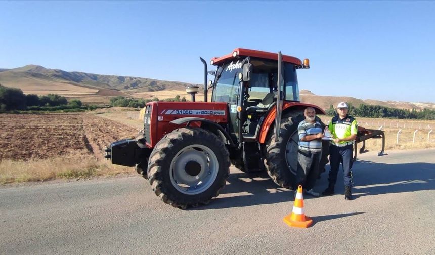 Yozgat’ta Traktörlere Sıkı Denetim: Jandarma Uyardı