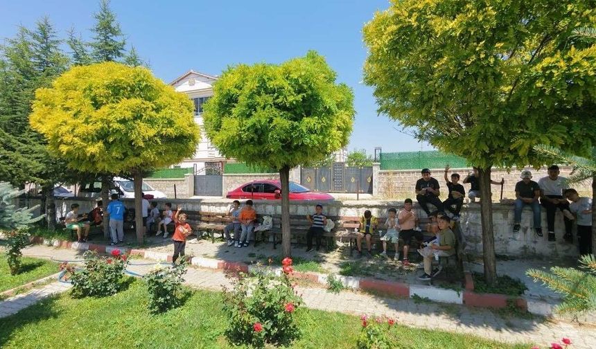 Yozgat’ta Yüzleri Gülümseten Etkinlik! Cami Bahçesinde Bir İlk Yaşandı